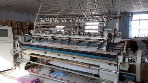 工厂便宜出售家用纺织用好品种各种花型多针绗缝机